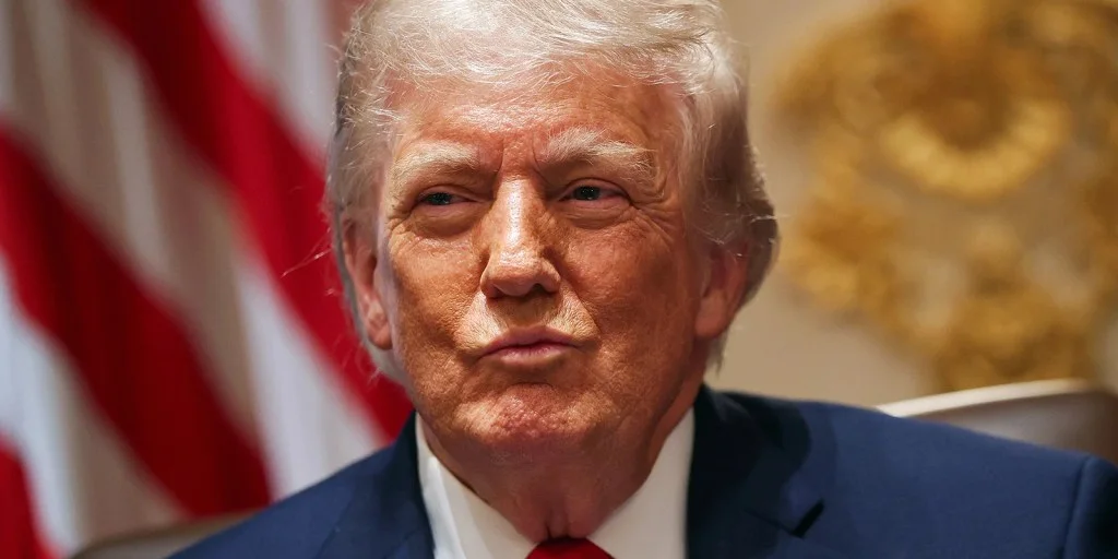 中期选举逼近！特朗普重燃2020大选战火，千页密档将解封，司法部重压各州引爆权力大战