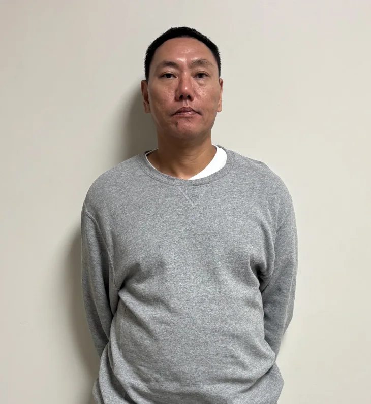 刑满不等于自由！中国男子涉冰毒案服刑结束，出狱即移交 ICE 等待遣返